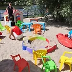 Avec Jardin Apartmán