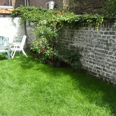 Avec Jardin Apartmán
